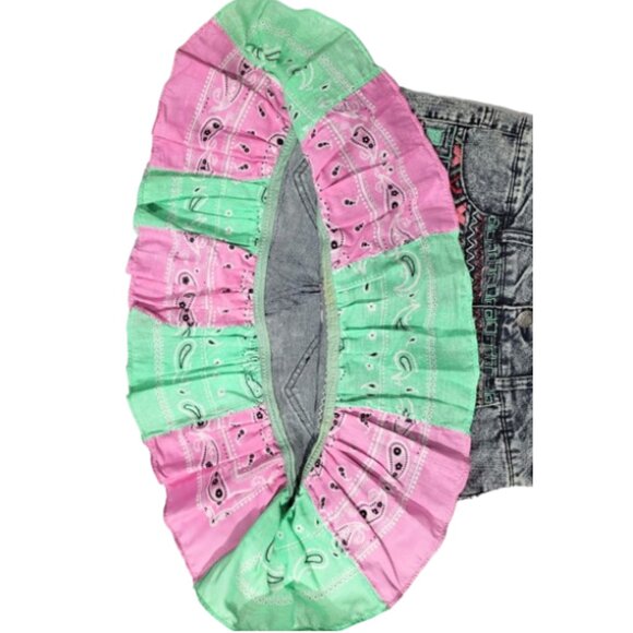 CELEBRITY PINK Upcycled Refashioned Denim Jean Bandanna Skirt - Women's Size 7 - Picture 3 of 6